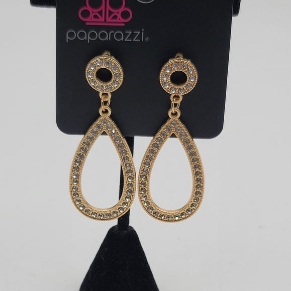 Paparazzi regal revival gold earrings rhinestone - Picture 1 of 4